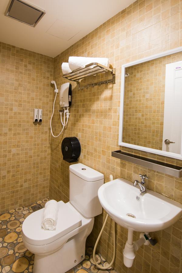 Lavender Inn Usj Субанг Джая Екстериор снимка